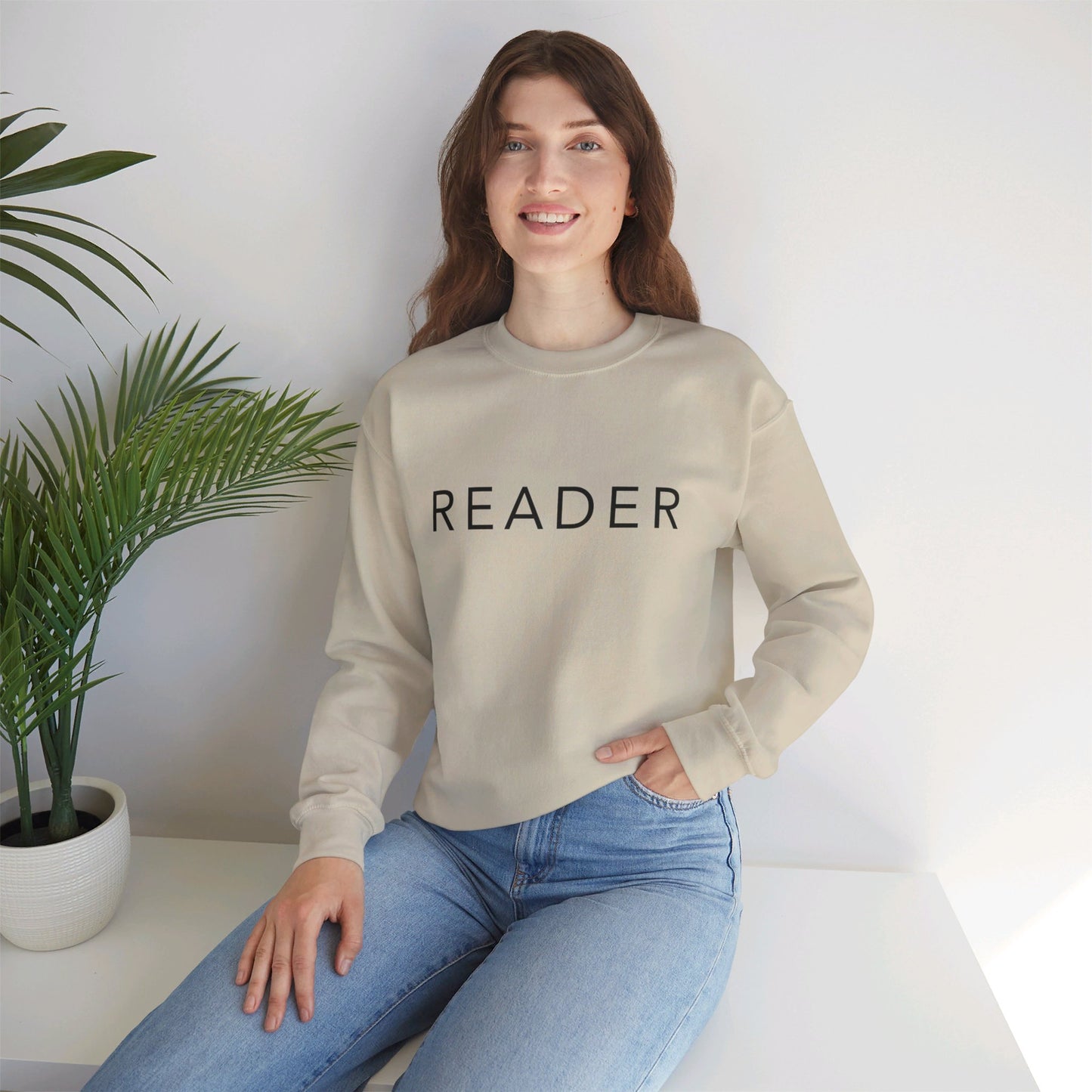 READER Unisex Heavy Blend™ Crewneck Sweatshirt